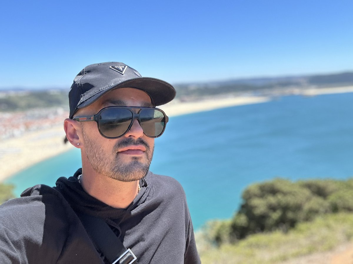 McMrWisdom's tweet photo. #Nazaré 🇵🇹 https://t.co/4TFTcFPlFv
