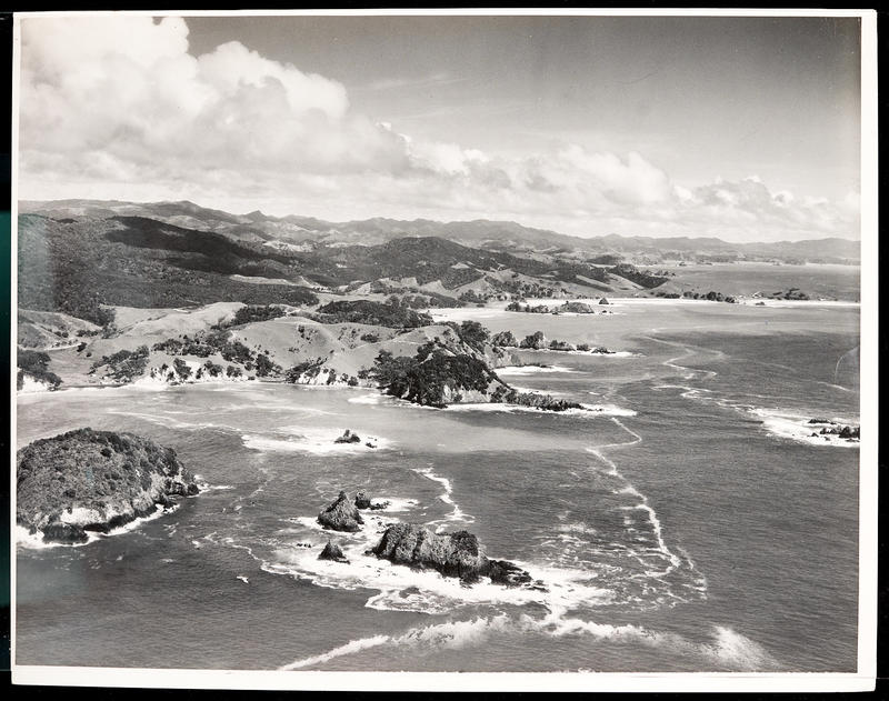 MOTATbot's tweet photo. [Aerial view of coastline], Whites Aviation Limited, 1950s-1960s https://t.co/IyldQxB87M https://t.co/iKM40KEi6L