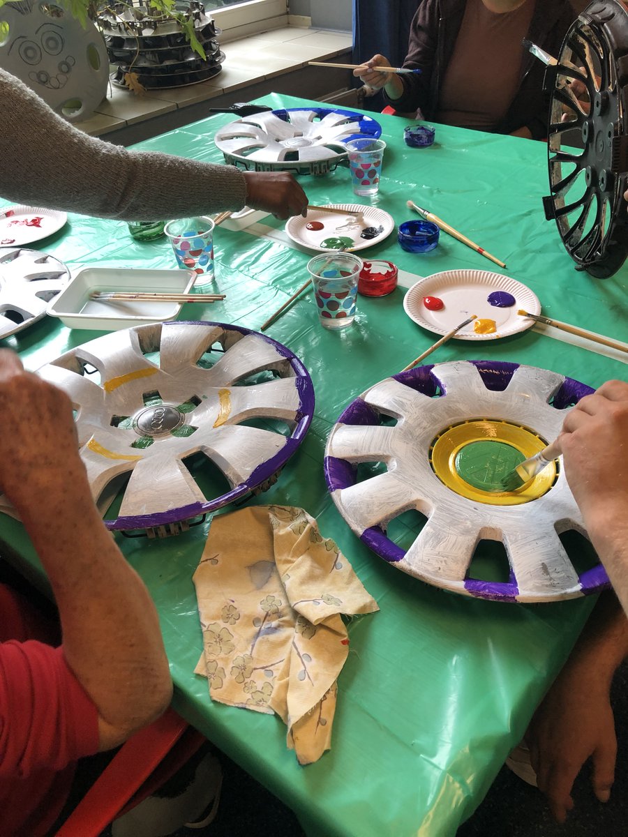 De Onclin-Chabrion Stichting heeft een educatief kunstproject uitgevoerd in de maatschappelijke opvang. Dat gebeurde bij <a href="/CVDRotterdam/">CVD Rotterdam</a>. Met de ontdekking van veelkleurig talent bij jong en oud en een schitterend resultaat🖌️