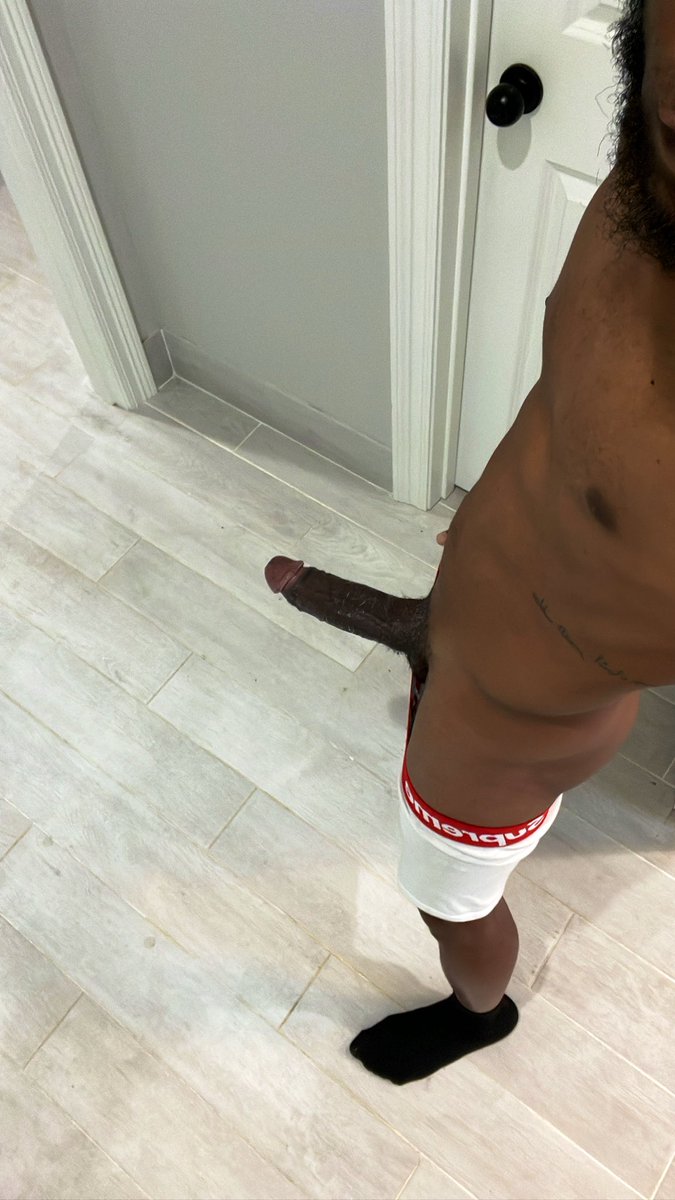 ikeecartier's tweet photo. come get on your knees this morning 💦 https://t.co/DXxiJc4zXA