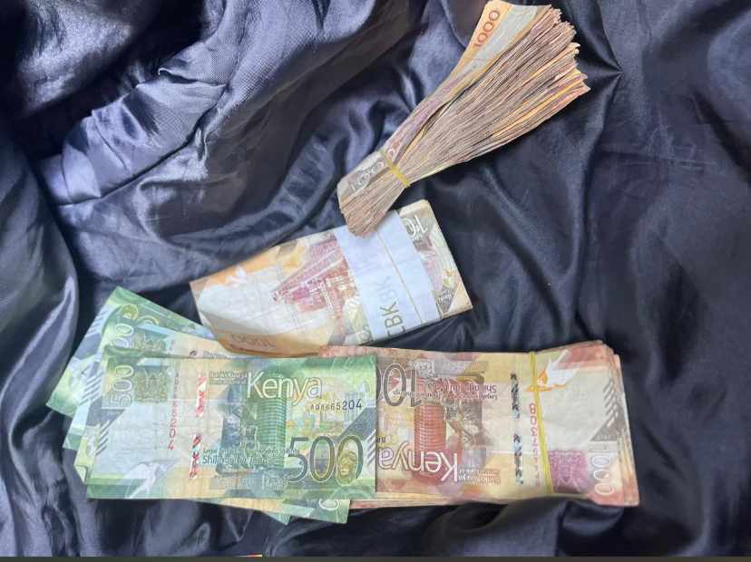 OmoloOgwala's tweet photo. Am sending ksh200 each to the first 100 people to retweet my pinned tweet Now🔥✔️👇 https://t.co/fjdXMGeZZn