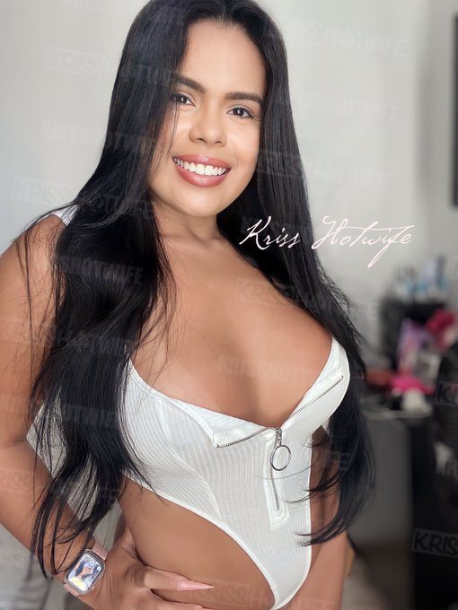 Sextou amores, vcs gostam de curtir ou descansar? https://t.co/f17JxtZzSZ