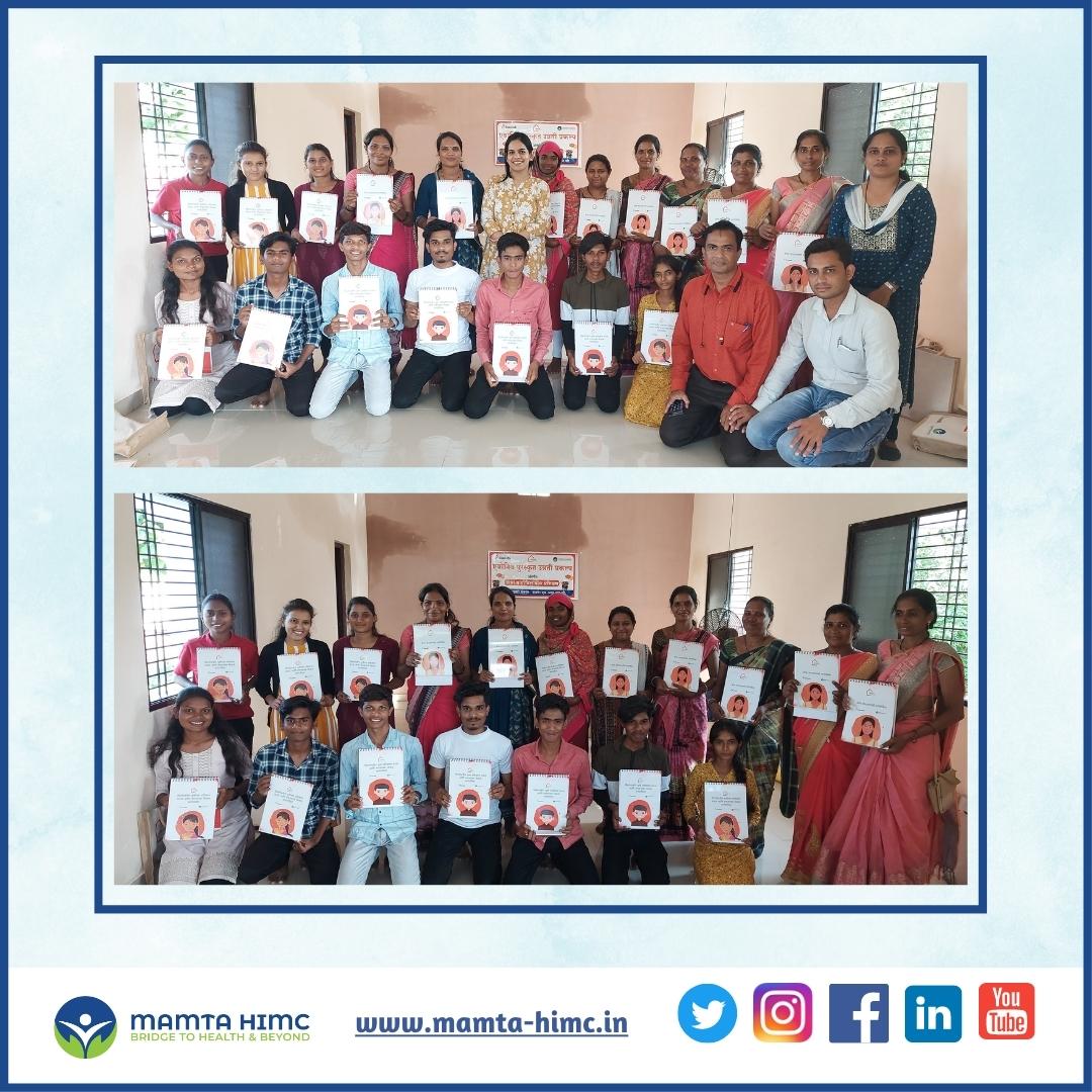 MamtaHIMC's tweet photo. In the context of the project #Unnati, a learning module was provided to each peer educator and female mobilizer at #Wardha district #Maharashtra.
While imparting sessions to their group, this module will be an asset. #PeerEducatorTraining #LearningModule #CommunityEngagement https://t.co/g7Qu6ZcQaP