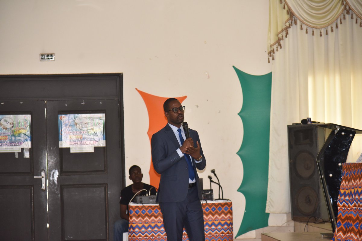 UnfpaCI's tweet photo. Le saviez-vous ?
@Santeci & @UnfpaCI organisent la semaine de la planification familiale les 24/28 juillet à #Bouaké.
C'est dans ce cadre que la Préfet de #Botro Ella Odette a engagé les chefs traditionnels & guides religieux à être des champions de PF au sein de leur communauté https://t.co/XQGmgLoBkr