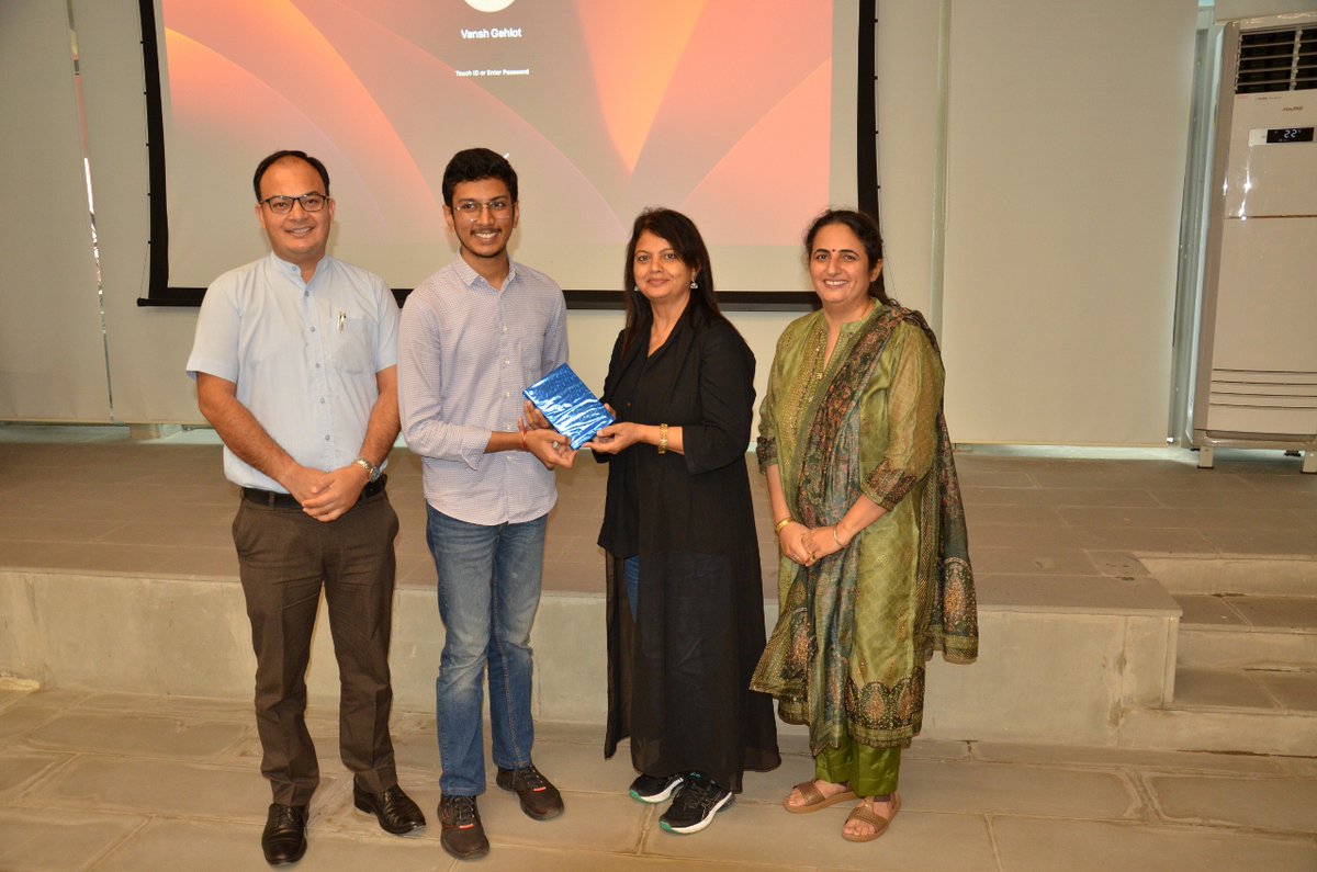 Another informative and innovative session for the Staff of Central Library (NNCL), TIET, by Mr. Vansh Gehlot on 14th July 2023 at the Library Seminar Room.
The topics covered and Hand on session includes AI-based services such as ChatGPT by OpenAI, BARD by Google, and Bing.