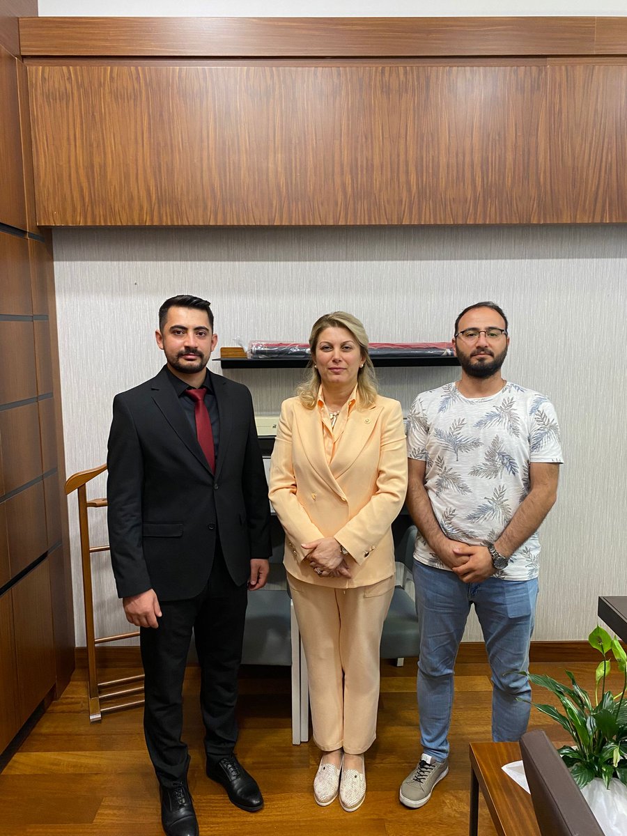 Atanamayan Uzman Çavuşlar Derneği Heyeti ve Cerit Türkmenleri Derneği Heyetini TBMM' de ağırladım. Nazik ziyaretleri için iki heyetimize de teşekkür ederim.