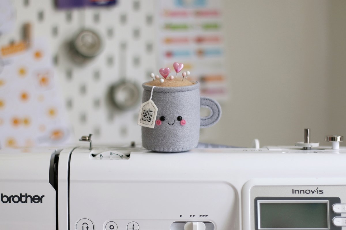 Tea time meets sewing time with this cute handmade Earl Grey teacup pincushion ☕

hannahdoodle.co.uk/products/earl-…

#handmadegifts #sewing #etsyshop #smallbiz