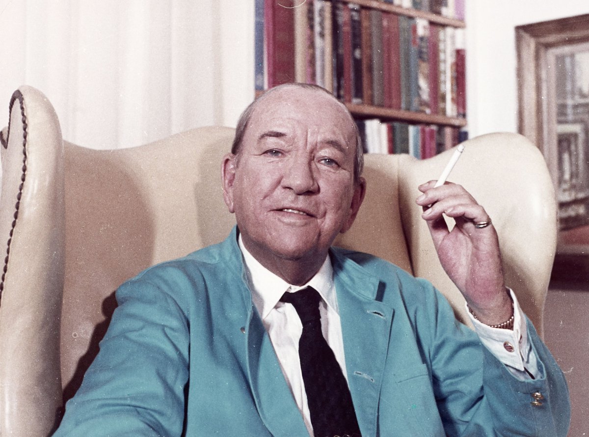 This week's <a href="/sewingbee/">Sewing Bee</a>  had the contestants crafting their own smoking jackets. Of course, an homage was paid to the smoking jacket Master. Watch it again here👇bbc.co.uk/iplayer/episod…