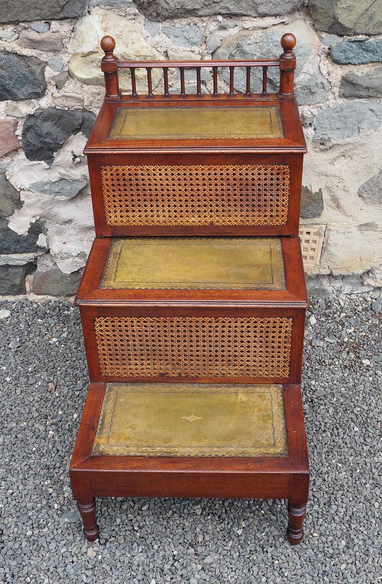 antiques_atlas's tweet photo. For sale on Antiques Atlas is this Fine Georgian Mahogany Library Steps https://t.co/NbWFmr3OcS #antiques From Carse Antiques & Restorations Perthshire
Scotland #antiquefurniture #antiquelibrarysteps #librarysteps https://t.co/H5OR6hkGqL