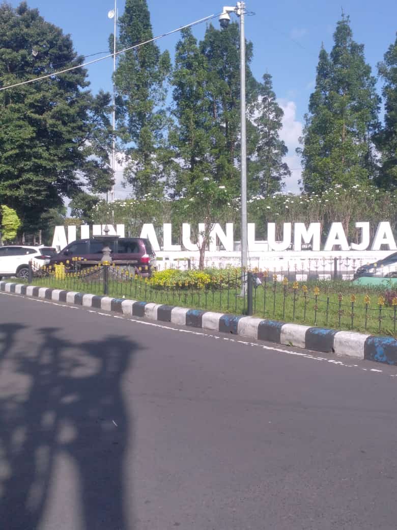Banyak hal terlewati demi ambisi, namun waktu jua yang menariku kembali ...