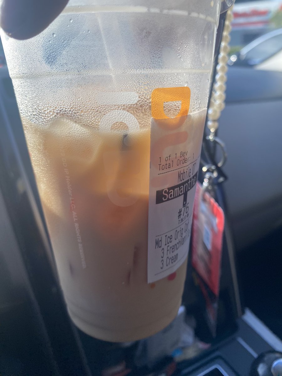 Mahoganydiva11's tweet photo. @dunkindonuts  I’m trying to cut back on iced coffee but I had a craving today.   But lesson learned!  Yep that’s a fly in my iced coffee. 🤮 https://t.co/k6AHcHWxyY