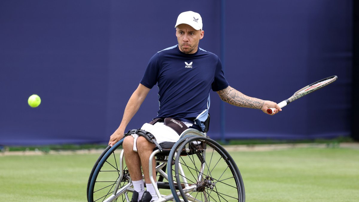 From Wimbledon ➡️ Nottingham 🎾 In a little over 2 weeks @alfiehewett6 @GordonReid91 @lucy_shuker @AndyLapthorne will be back in action at the Lexus British Open Wheelchair Tennis Championships. Don't miss out, get your tickets now 👉bit.ly/46xu2BO #wheelchairtennis