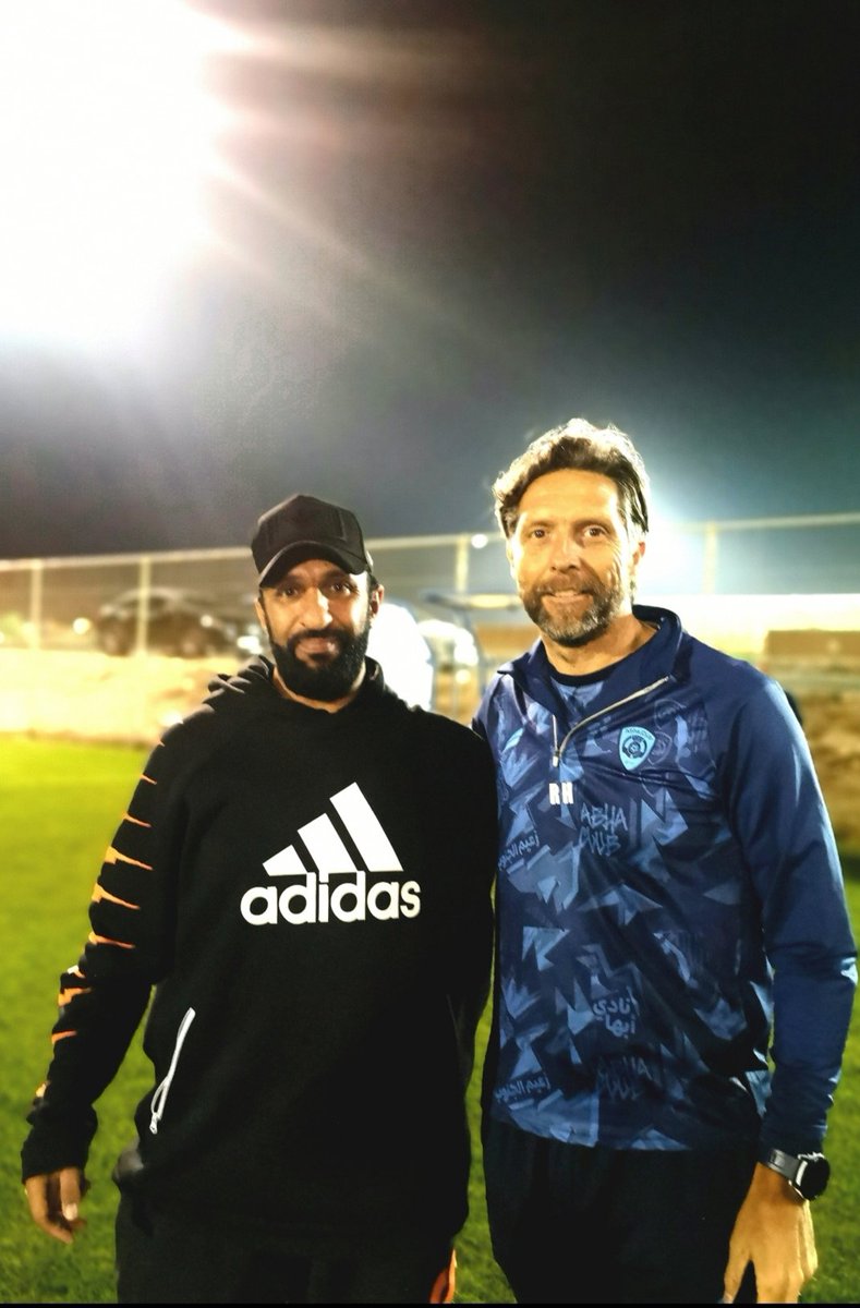 ahmed123mehrez's tweet photo. شكراً للمدرب الرائع والمميز السيد @coumans_roel على تعامله الراقي وعلى كل ماقدمه لي من وقفات أثناء اشرافه على الفريق الأول بنادي ابها.
من ♥️ شكراً لك أيها الرائع 🌹
Thank you to the wonderful and distinguished coach, Roel Coumans, for his elegant dealings, and for all the stops he gave me during his supervision of the first team in Abha Club, from the heart. Thank you, the wonderful one 🌹
