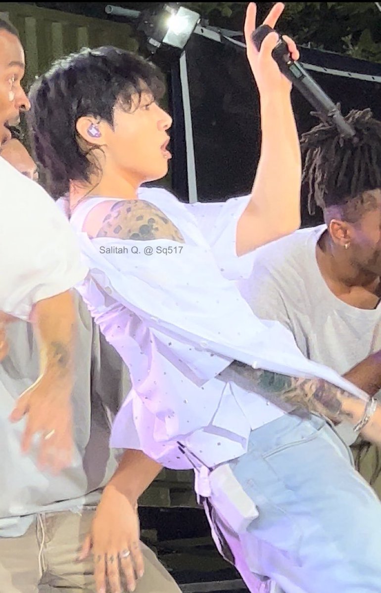 itsbtszone's tweet image. EXCUSE ME ????!