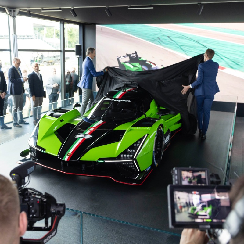 Lamborghini's tweet photo. We can’t wait to enter the track and just drive. The Lamborghini SC63 is our first hybrid racing prototype. Ready to push beyond ordinary races.

#Lamborghini