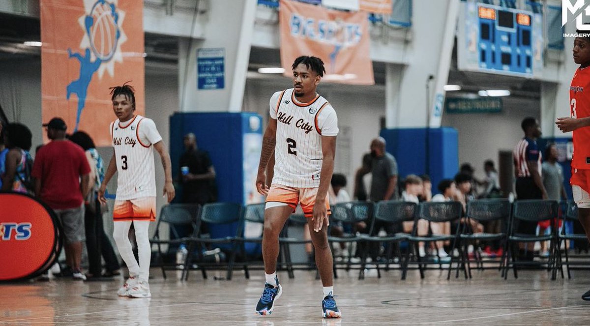 BigShotsGlobal's tweet image. #BIGSHOTS #MyrtleLive

TOP 2024/2023 POINT GUARD STANDOUTS

HILL CITY CRASH BIG SHOTS 17U 2 Omaundre Harris 2023 5’10 PG EC Glass VA 

FLIGHT 22 ELITE BS3 12 Trevor Barrett 2024 6’2 PG Flight 22 Prep NC

BIG SHOTS SELECT 17U 3 Ladontae Felton 2024 6’2 PG South Aiken SC

BIG SHOTS…