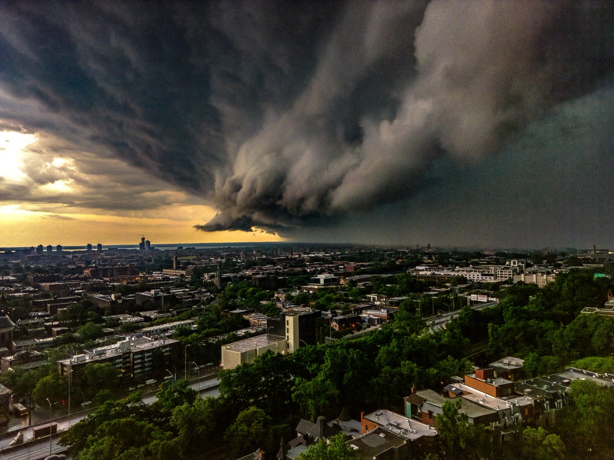 Environment Canada confirmed a tornado touched down near Mirabel airport Thursday afternoon, as the Montreal area was hit by a severe thunderstorm. Postmedia's @dsidaway captured this shot of storm clouds looking southwest over Montreal. https://t.co/tXnRZgUGCh https://t.co/bBHd2z4SBw