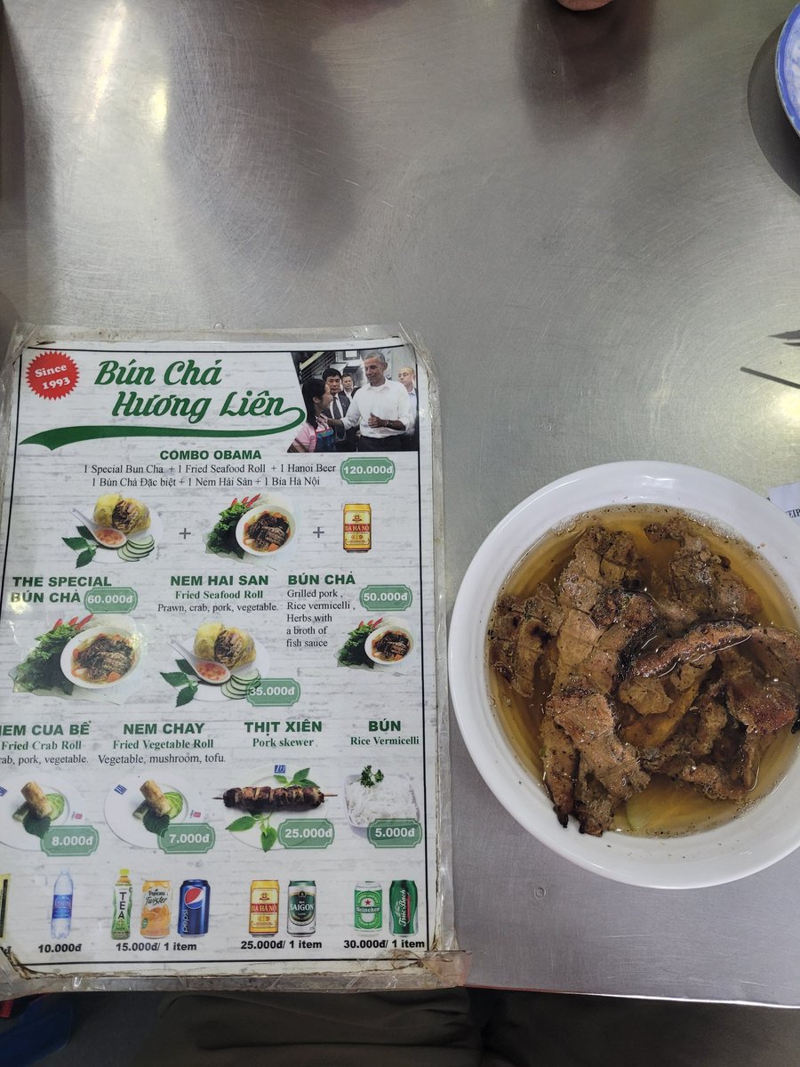 Good morning from Hanoi ☕🇻🇳

Anthony Bourdain fans might recognize this Bún chả joint 🥣from parts unknown with President Obama 🇺🇲