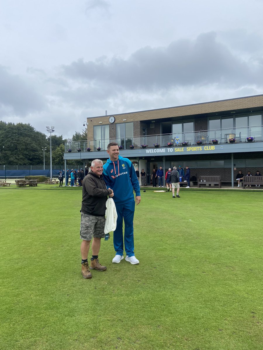 SaleCricketClub's tweet image. Hard work paid off and we got to host a selection of the Australian team for a bit of training today at Sale CC. Spectacular efforts from @Boony153 and all the volunteers who have given their time over the week. #saletown #salem33