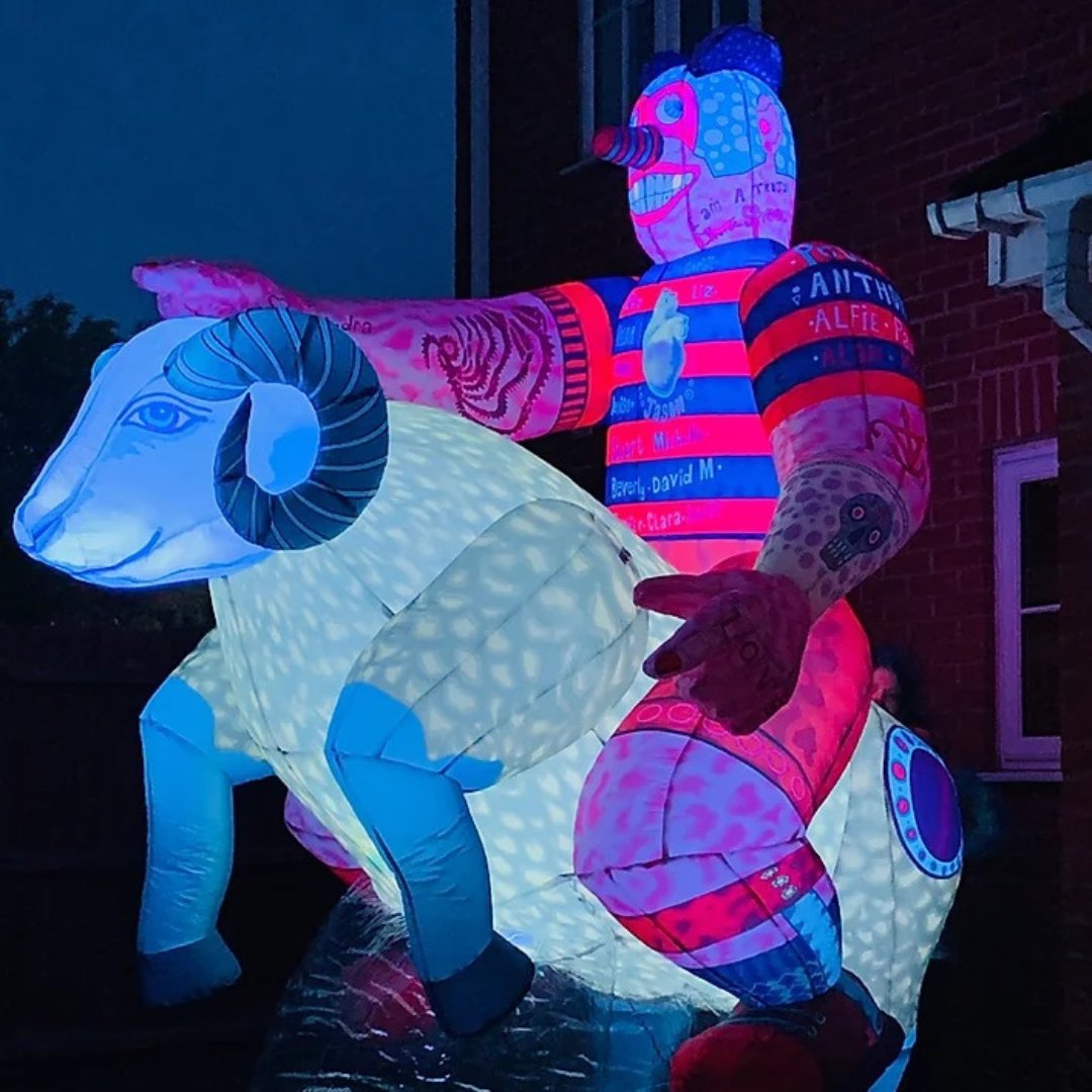 MansfieldPalace's tweet image. Don&apos;t miss your chance to see these inflateable sculptures at the marketplace this weekend!

Displayed as part of @OneFestNotts, these pieces of art spark essential conversations around disability and the fundamental human right to access Changing Places toilets.