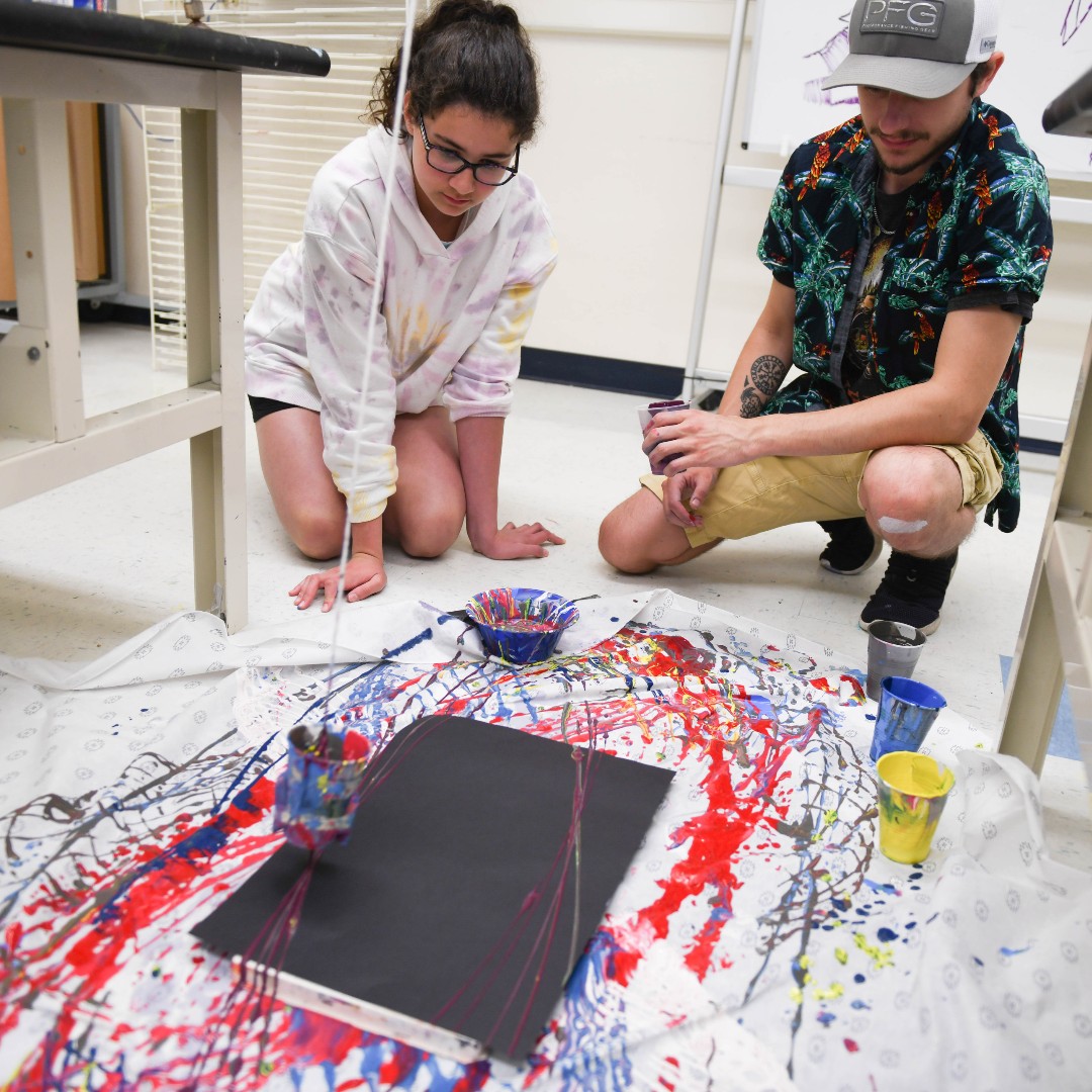 SSASummer's tweet image. Nothing says summer fun, like enjoying some of your favorite camp activities! From charades to painting, getting creative is just part of a normal day at #SSASummer Camp Ren. 🎨📐🎭🤸‍♂️ @shady_side