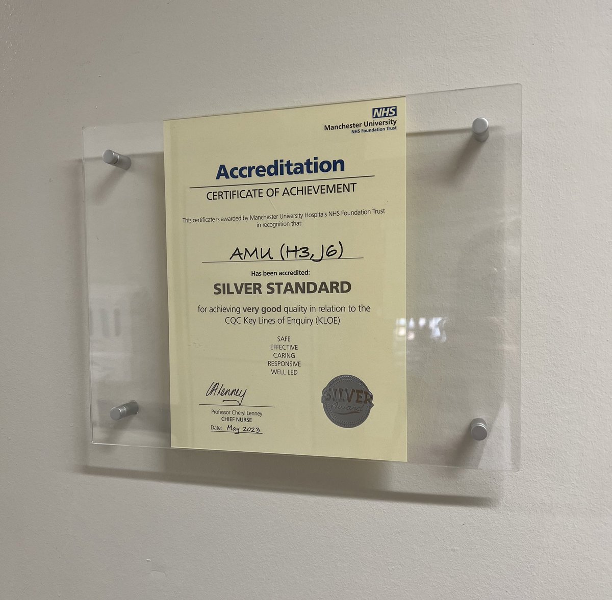 SHES UP! Our SILVER Accreditation Certificate✨ @MFT_QIT @MFTnhs @NorthMcrGH_NHS 

#goingforgold #theonlywayisup