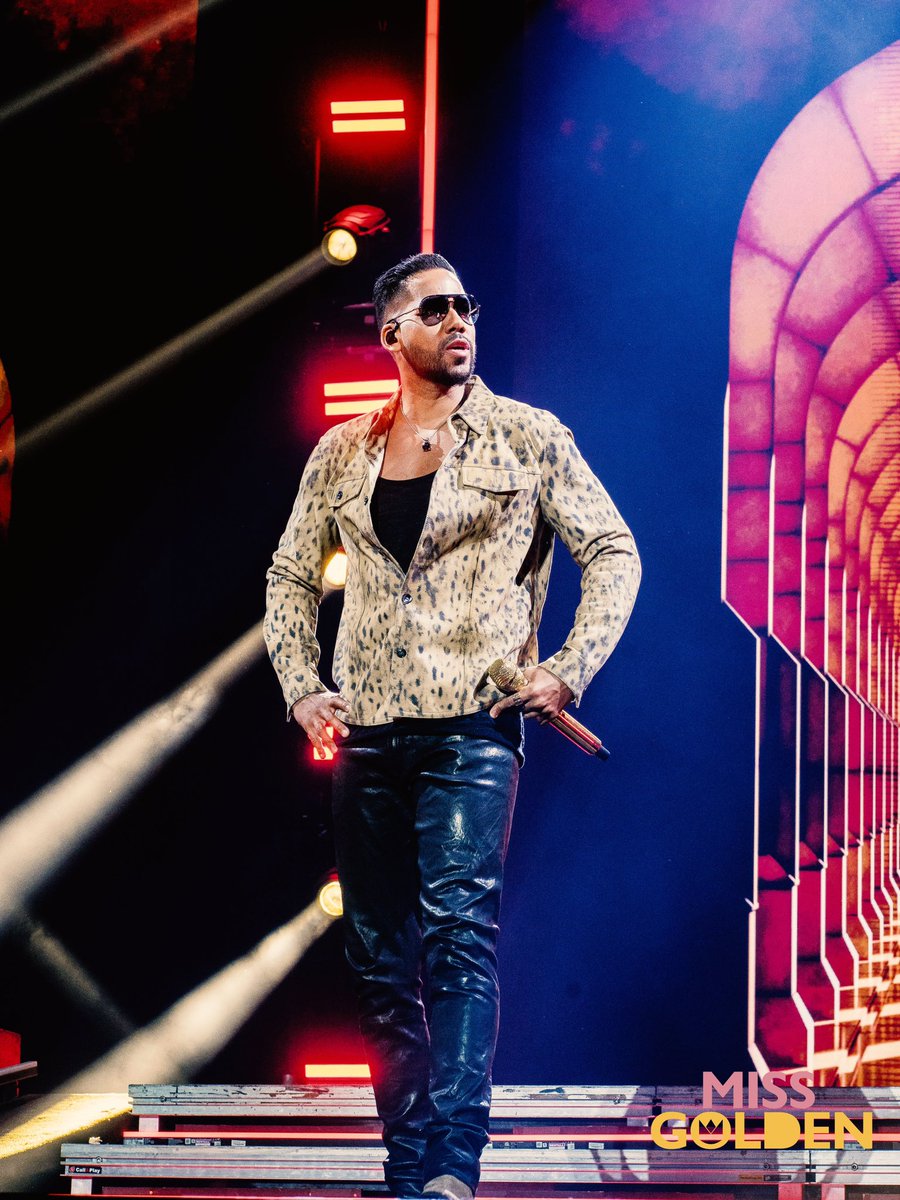 Cuatro noches seguidas cantando las canciones de <a href="/RomeoSantosPage/">Romeo Santos</a> y bailando al ritmo de bachata en el @WiZinkCenter de Madrid✨🎤

📸: <a href="/beagphoto_/">Bea Garcia</a>