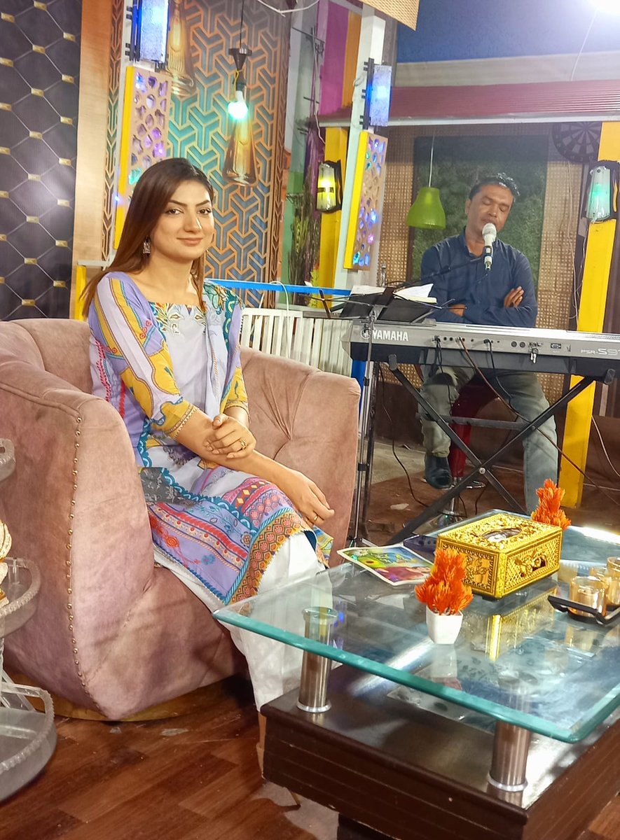 Naveed_mahar's tweet photo. Today live in Awaz tv morning show expressed my views as a guest speaker.
آج آواز ٹی وی کے لائیو مارننگ شو میں مھمان کے طور پے خیالات کا اظھار 
https://t.co/IzPBPXLuke https://t.co/2UnsDjXGyE