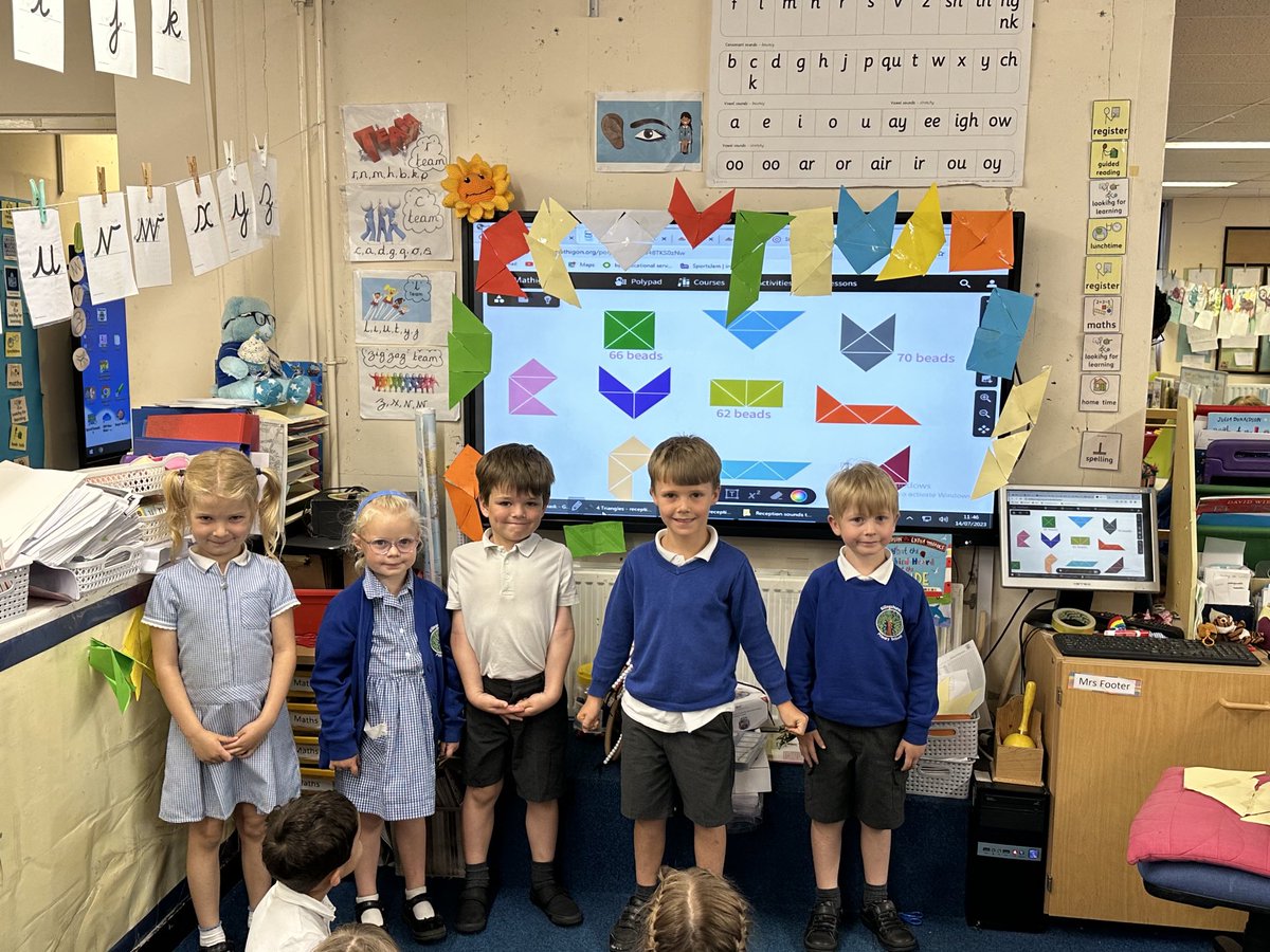 Great morning working with super mathematicians in reception class ⁦⁦<a href="/BPSHead/">BPSnews💙</a>⁩
⁦<a href="/ATMMathematics/">Teachers of Maths</a>⁩ Maths Snack 4 Triangles ⁦⁦⁦<a href="/helenjwc/">Dr Helen J Williams she/her🇪🇺</a>⁩
We folded &amp; cut, matched &amp; compared, rotated, spotted errors, talked, shared and more. ⁦⁦⁦<a href="/DrHelenDrury/">Helen Drury</a>⁩