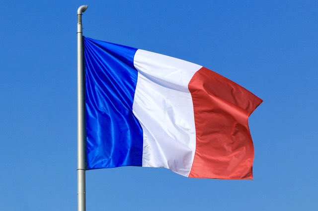 Le 14 JUILLET, c’est la fête de tous ceux qui sont épris de LIBERTÉ, soucieux d’ÉGALITÉ et qui recherchent la FRATERNITÉ. 
Alors de tout cœur je vous souhaite une belle fête nationale. 
VIVE LA FRANCE ! #14juillet2023 #BastilleDay #FeuxdArtifice #ARMY <a href="/toursmaville/">toursmaville</a>