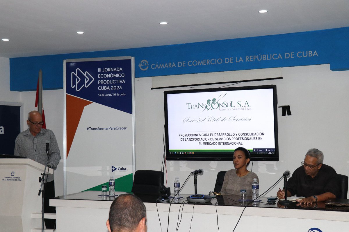📊 Ante la <a href="/Camara_Comercio/">Cámara de Comercio de Cuba</a> el presidente de <a href="/transconsul/">TRANSCONSUL S.A.</a> presentó este jueves las proyecciones del bufete para el desarrollo y consolidación de la exportación de servicios jurídicos.

📌 La jornada constituyó una oportunidad para estrechar alianzas con la entidad.