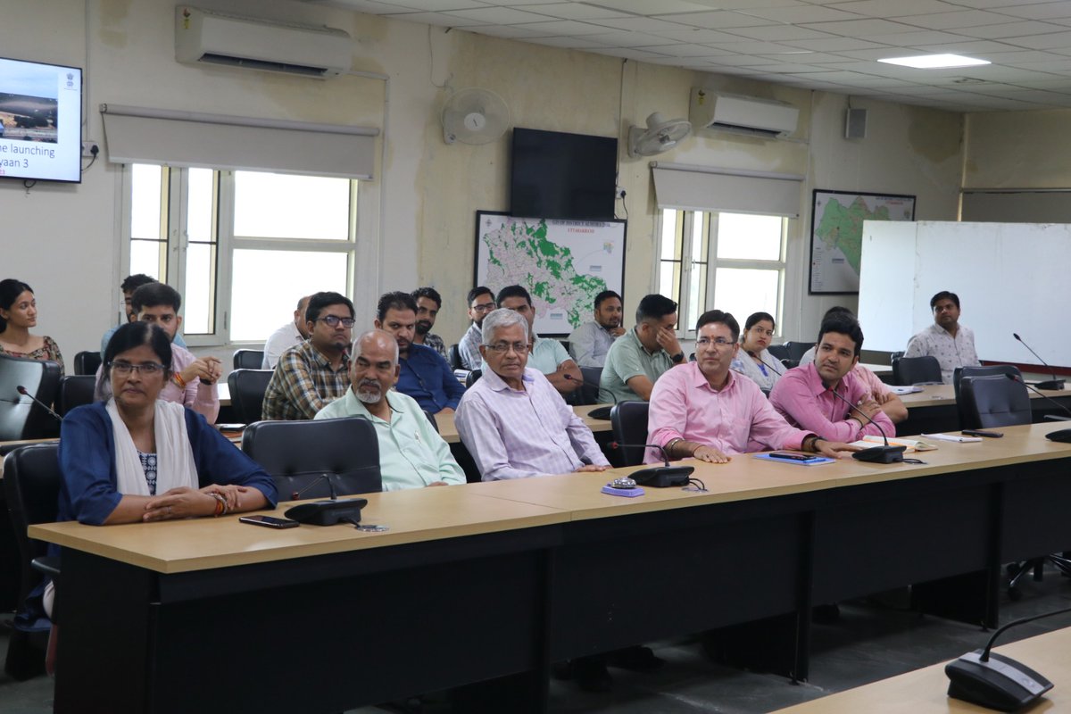 ucostdehradun's tweet photo. UCOST celebrated the launching of Chandrayan-3. Prof. Durgesh Pant, Director General, UCOST congratulated &amp; gave best wishes to team Chandrayan-3 &amp; entire scientific community for success to  this important mission.    
@ISRO @dst @PMOIndia @Chandrayaan3 @ukcmo https://t.co/MQ8IicIBLy