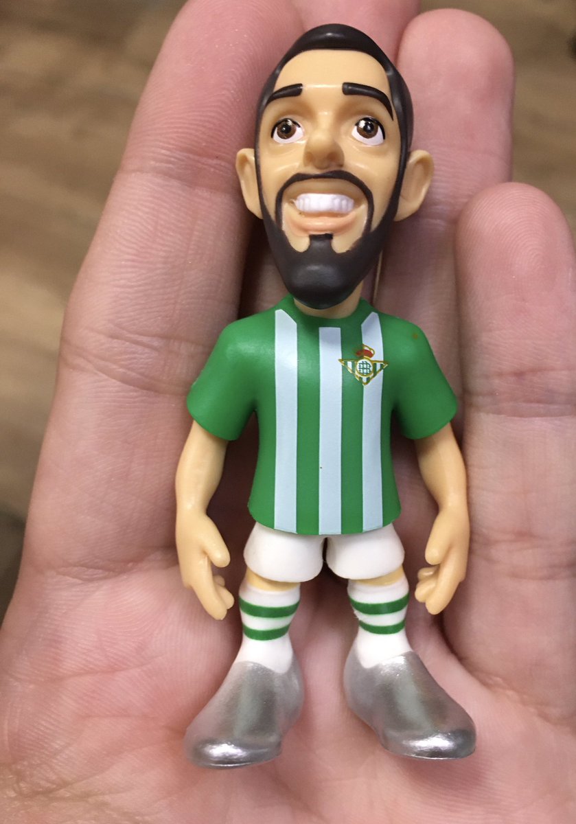 Akaeltuerto's tweet photo. Hola @BorjaIglesias9 te gusta el regalo que me acaban de hacer? https://t.co/usn0TDpSMa