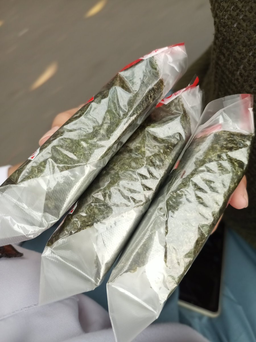 onlyoenaa's tweet image. first week of my agit era 🤸🍙😽