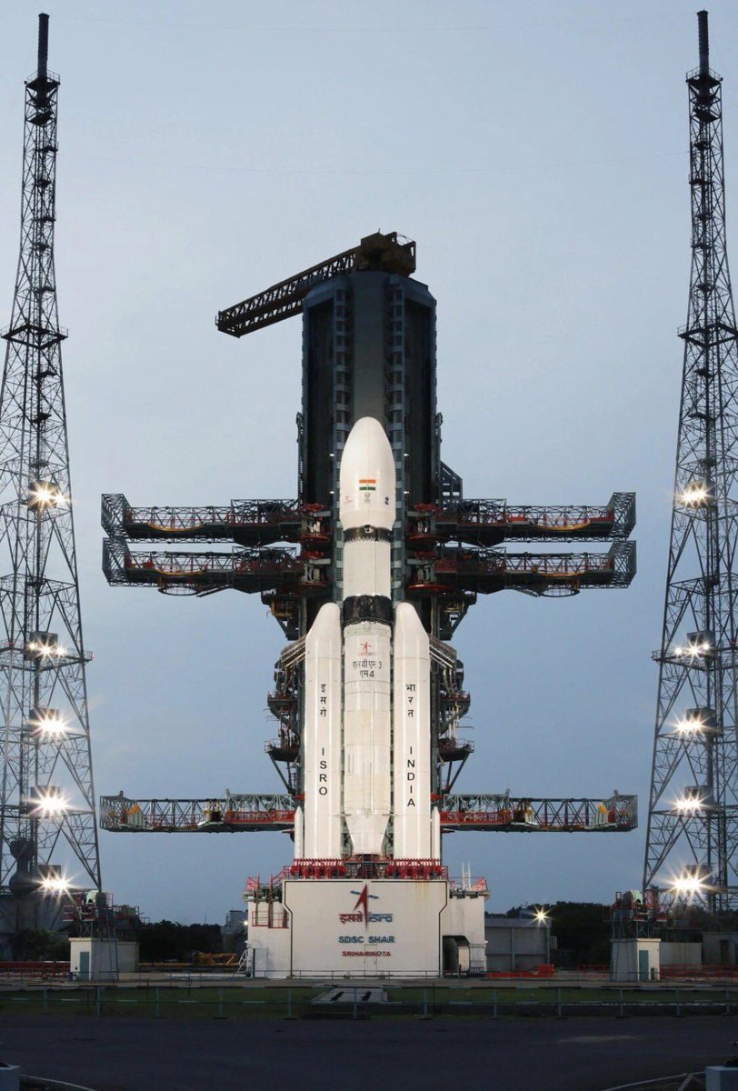 mayanksingthak1's tweet photo. Har har mahadev 🙏
#ModijiInFrance #Chandrayaan3 https://t.co/RPL1wCkIET