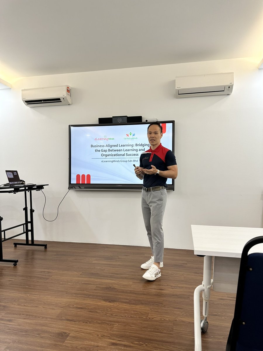 izzat_fai's tweet photo. What an enriching experience at the e-learning workshop by @eLearningMinds with industrial and academic partners! ๐๐ค Excited to leverage these insights and forge a future-ready education system. ๐๐ #eLearningWorkshop #PostPandemicLearning #CollaborativeEducation #izzatkongsi https://t.co/kLavuGVUVs