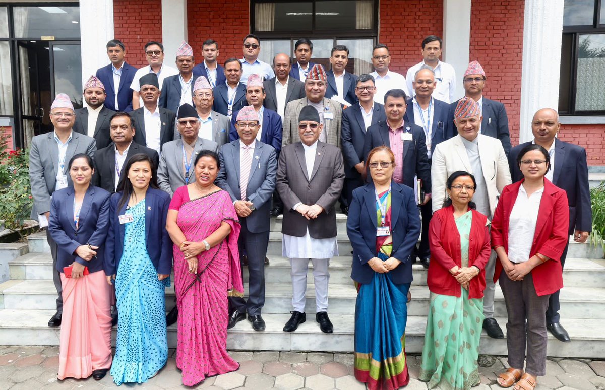 PM_nepal_'s tweet photo. पोखरा स्वास्थ्य विज्ञान प्रतिष्ठानको छैटौँ सभा बैठकलाई ���म्बोधन गर्दै  प्रधानमन्त्री पुष्पकमल दाहाल ‘प्रचण्ड’ले स्वास्थ्य सेवाका लागि आवश्यक पर्ने जनशक्ति र स्वास्थ्य सेवा प्रवाहमा जनताको सहज पहुँचका लागि स्वास्थ्य प्रतिष्ठानहरूले विशेष भूमिका निर्वाह गर्नुपर्ने बताउनुभएको छ। https://t.co/h6E5p14oIv
