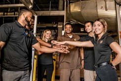 ¿Sabías que estamos entre las 11 mayores empresas del mundo en diversidad e igualdad? 

Descubre la posición de UPS según <a href="/Forbes_es/">Forbes_es</a>
forbes.es/empresas/29847…