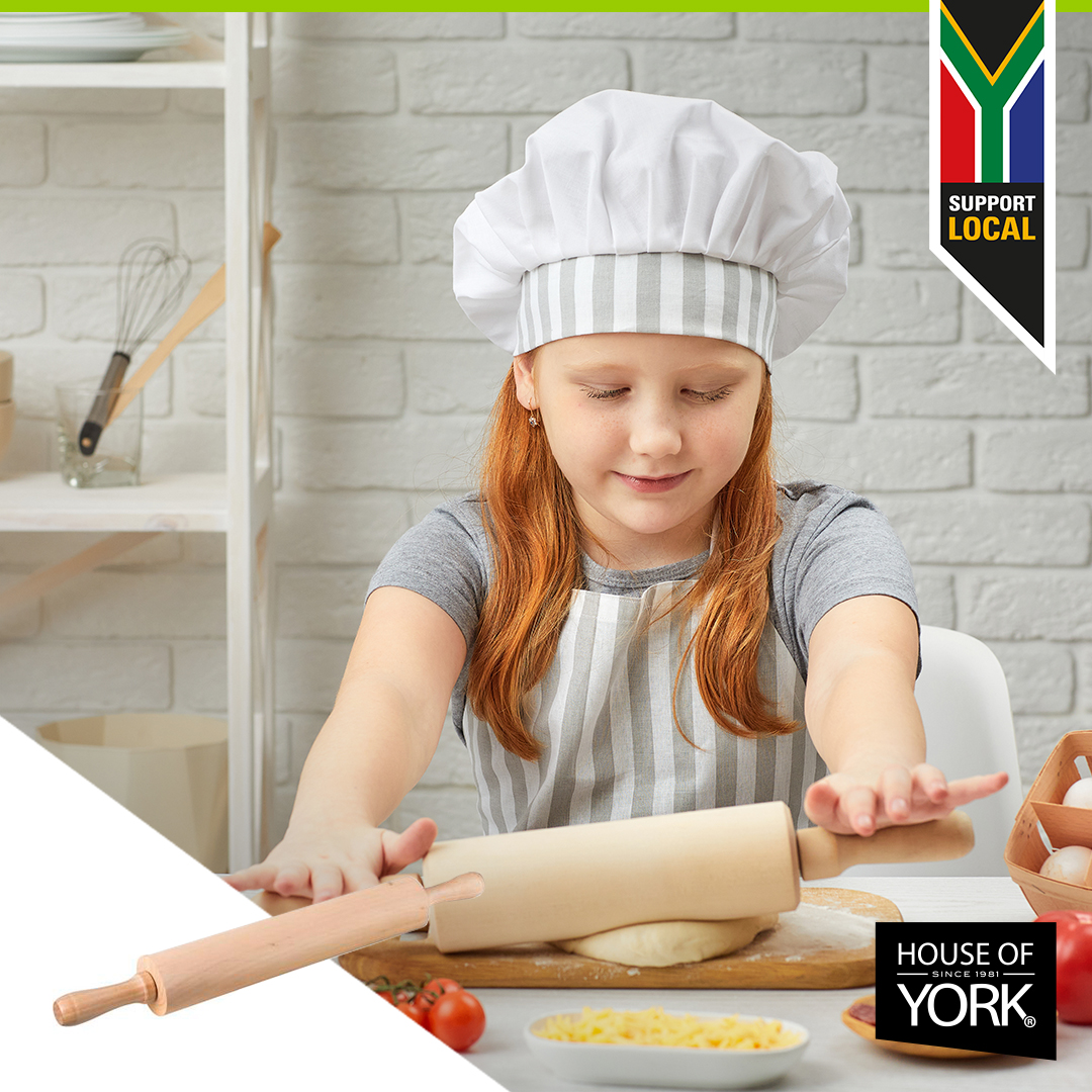 HouseofYorkSA's tweet photo. Itsa pizza time! Make a simple, but delicious, pizza dough with 1 ½ cups of self-raising flour and 1 cup Greek Yoghurt.
Don't forget the rolling pin: https://t.co/7V7UU3cOdU
#HouseOfYork #supportlocal #lovehouseofyork #pizzatime #familycooking https://t.co/mQWHjWTdST