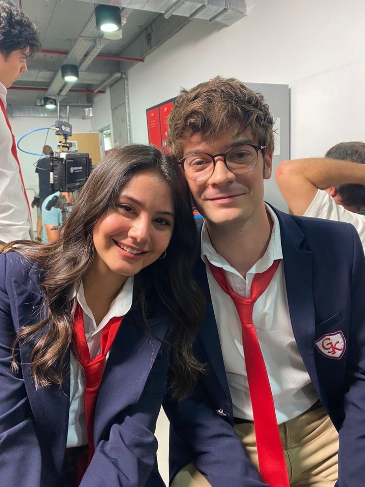helinfcps's tweet photo. Fazla özledim.. 1. Yılınız kutlu olsun Azleyimm 🤍🤍
{@_helinkandemirr & @burakcaan #AzLey #HelBur #DuyBeni #DuyBeni1Yaşında #DB1Yaşında} https://t.co/HU8aLuZrOE