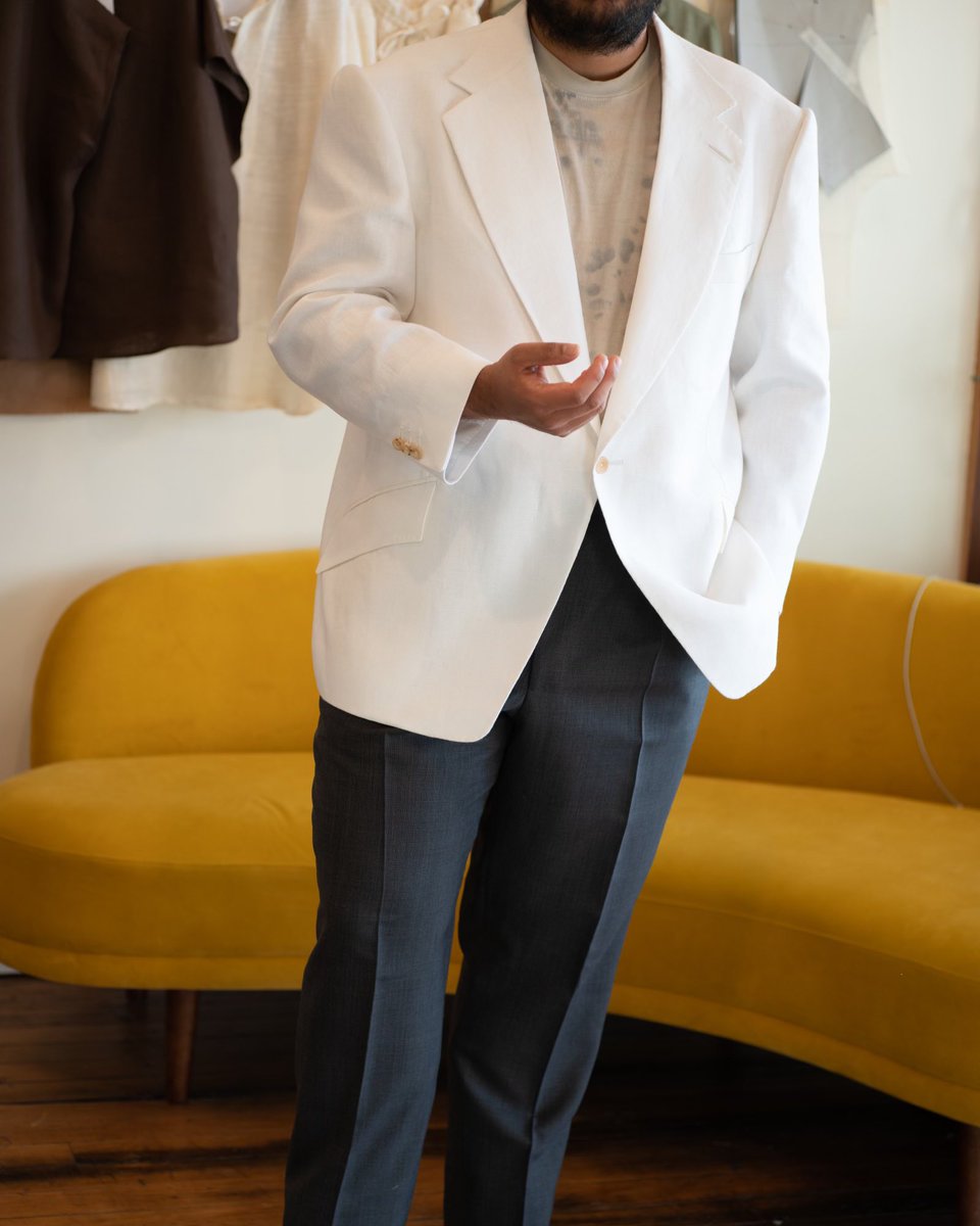 foodbynorth's tweet photo. @dieworkwear They do nice work for big folks too. I’m 5’11 260# and they made these for me last year, I love it. Went super deep into fabric types and function, a really incredible learning experience in addition to great clothes. https://t.co/qimG17xHOu