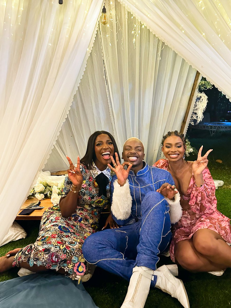 Enioluwa's tweet photo. Friends Forever!❤️ https://t.co/ie1ZeYblUD
