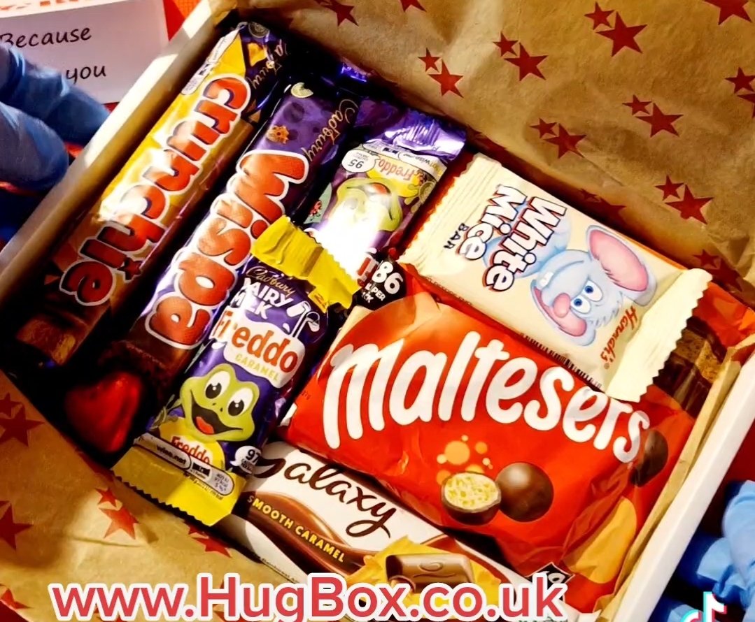 HugBoxUK's tweet photo. CHOCOLATE HUG in a BOX to let someone know you've been thinking of them today! 🥰 LOVE YOU ❤️
#hug #Gift #Surprise #ThinkingOfYou #Birthday #Thanks #GetWell #gifts #congratulations #sympathy #exam #chocolate #huginabox #giftforher #giftforhim #giftideas #sorry #blc #friday https://t.co/ZWx7N5QHvx