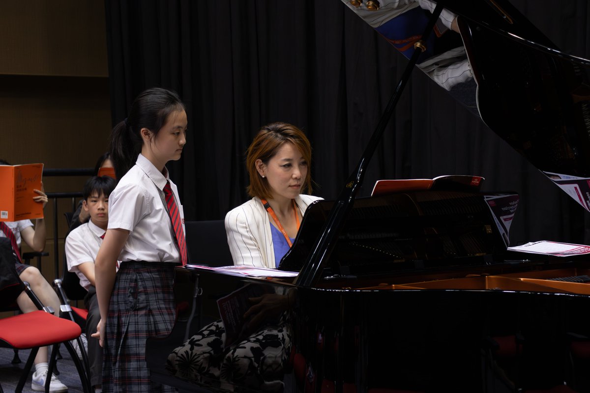 LEHFoshan's tweet photo. In June, LEH Foshan welcomed renowned pianist Ms An Na for a Piano Masterclass. Our young pianists gained valuable insights into performance beyond playing the piano. Kudos to our students for embracing this opportunity! #PianoMasterclass #LEHFoshan #MusicalExcellence https://t.co/wNodrIf6EO