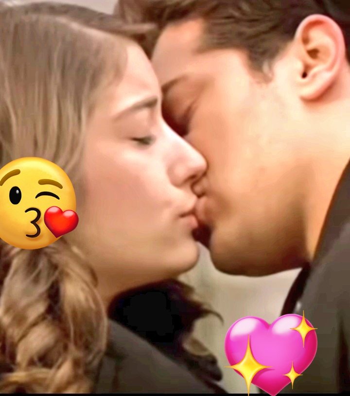 July 6 - İNTERNATİONAL KİSSİNG DAY 💋😘
<a href="/cagatayulusoyy/">Çağatay Ulusoy</a> #ÇağatayUlusoy
#EmirSaraffoğlu
<a href="/HazalKaya110/">Hazal Kaya</a> #HazalKaya
#FerihaYilmaz 
ADINI FERİHA KOYDUM