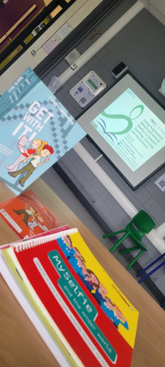 💻 Day #5, and we are looking at the importance of Internet safety. Making sure that we are preparing our students to be great Digital Citizens and giving them the tools to enjoy their online world safely! <a href="/CentreLaois/">Laois Education Support Centre</a> @PDST_TechinEd <a href="/Webwise_Ireland/">Webwise</a> @ScoilTullamore