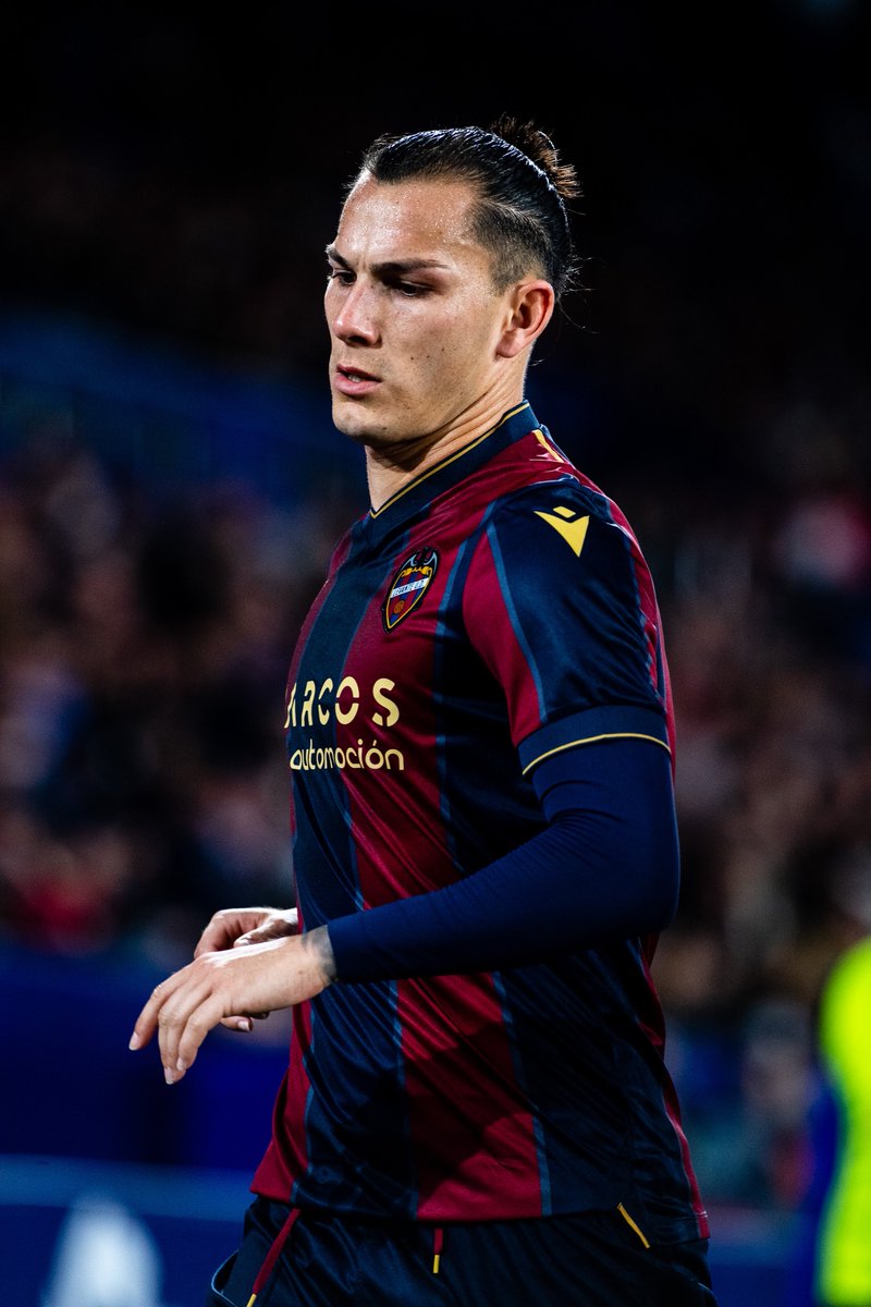 LevanteUD's tweet photo. El #LevanteUD y el @Ludogorets1945  acuerdan el traspaso de Son

🙌 ¡Mucha suerte en tu nueva etapa, Son! 

ℹ️ https://t.co/hZDwWi5RGc https://t.co/4r6NOK7TjL