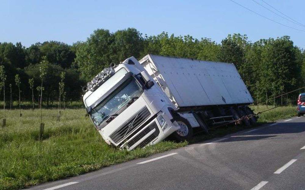 GOSSIP ROOM tweet media