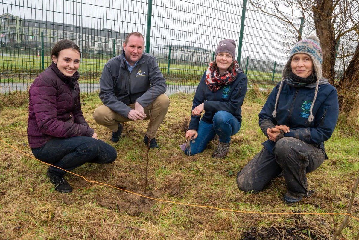 coilltenews's tweet image. 🌲 5 Years
🌲 33 Woodlands
🌲 5,850 Trees

An Choill Bheag, an initiative of @LEAFIreland and @AnTaisce is celebrating their 5th anniversary!

Supported by Coillte, this schools resource empowers young people to take action to protect our woodland habitats
#ForestsForClimate