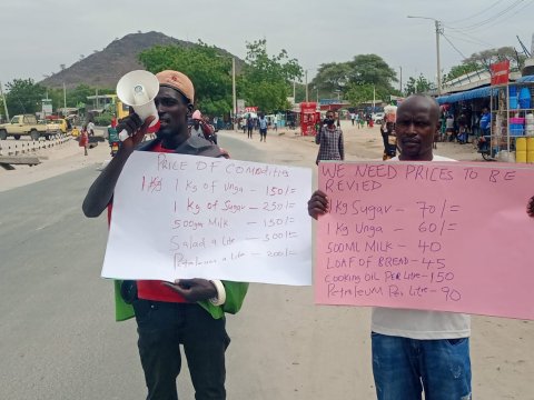 ntvkenya's tweet photo. #Maandamano: Protesters carry placards in Lodwar town. https://t.co/rQDZ5rfWa6